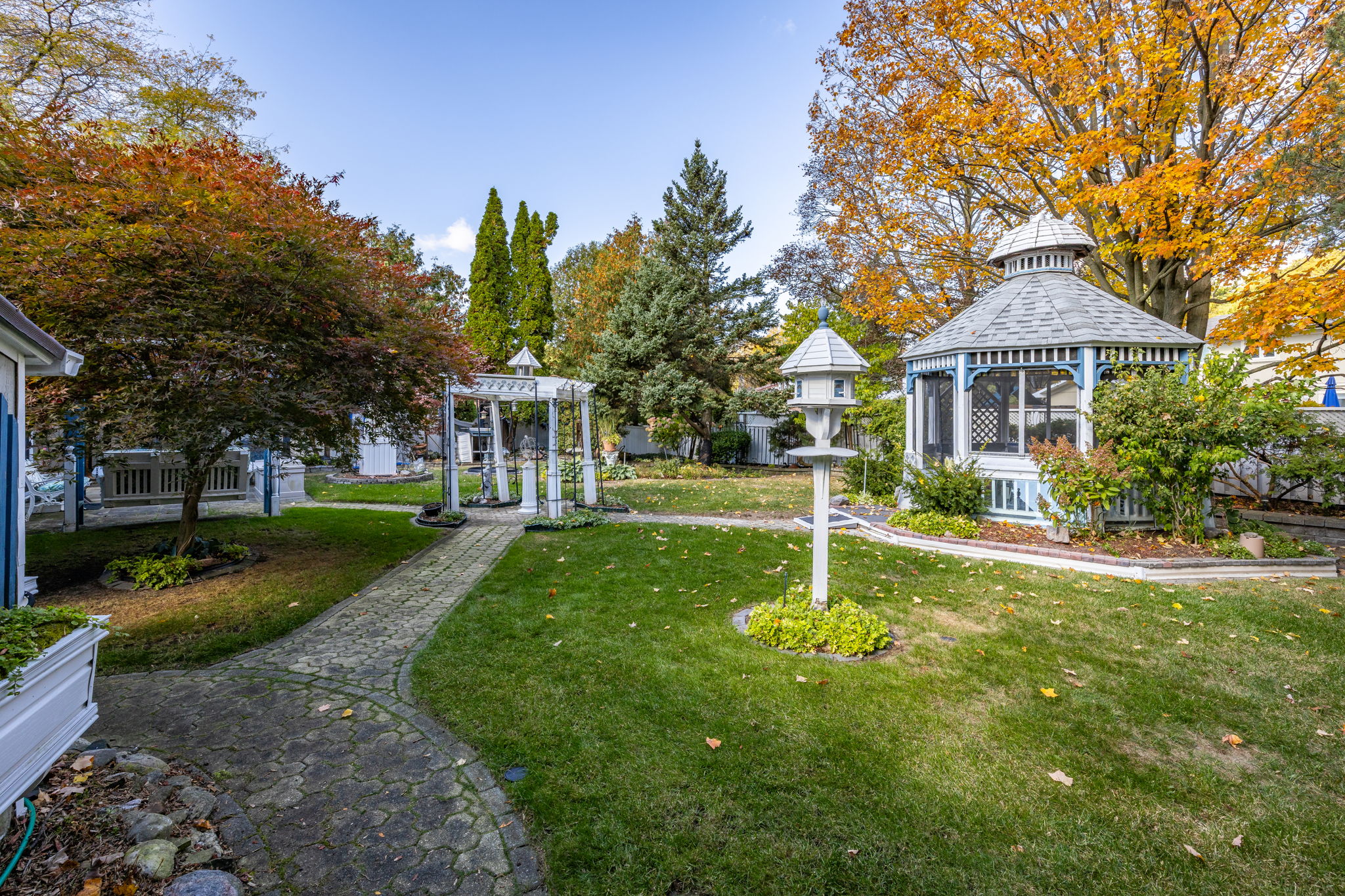 Toronto · Real estate media — delivered property photograph 12