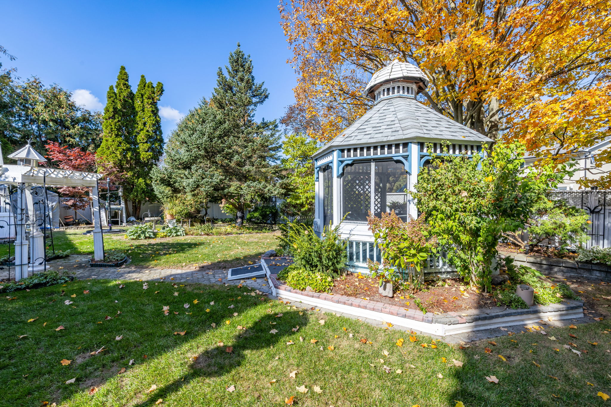 Toronto · Real estate media — delivered property photograph 15