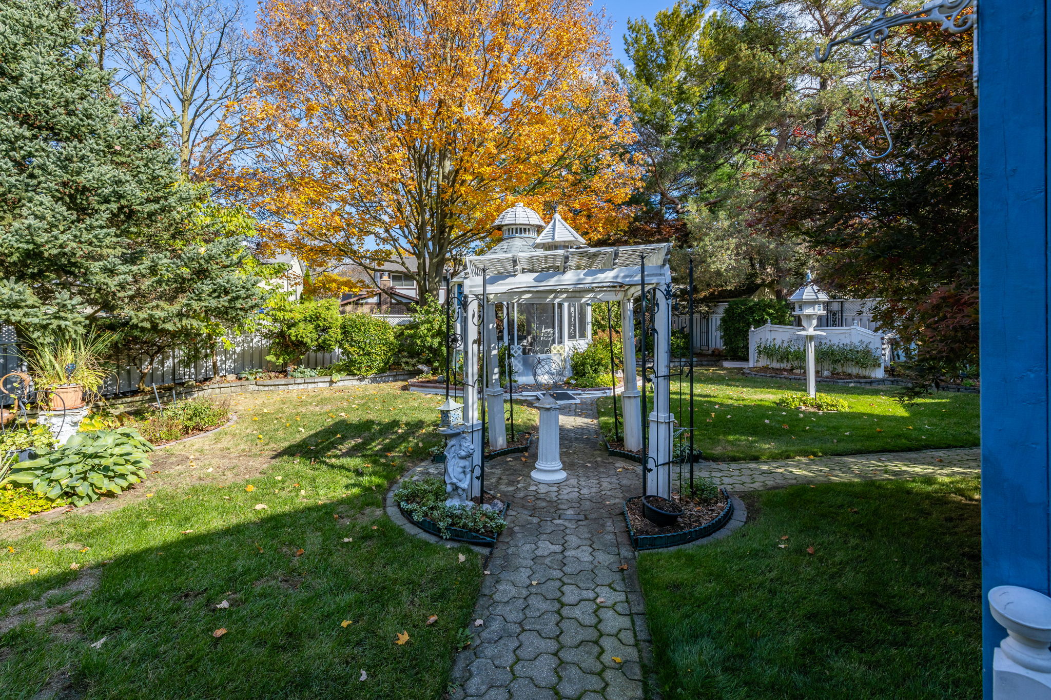 Toronto · Real estate media — delivered property photograph 17