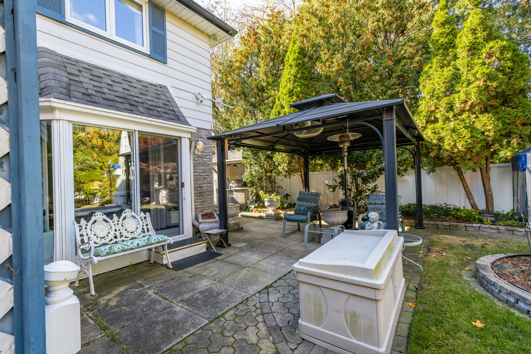 Toronto · Real estate media — delivered property photograph 23
