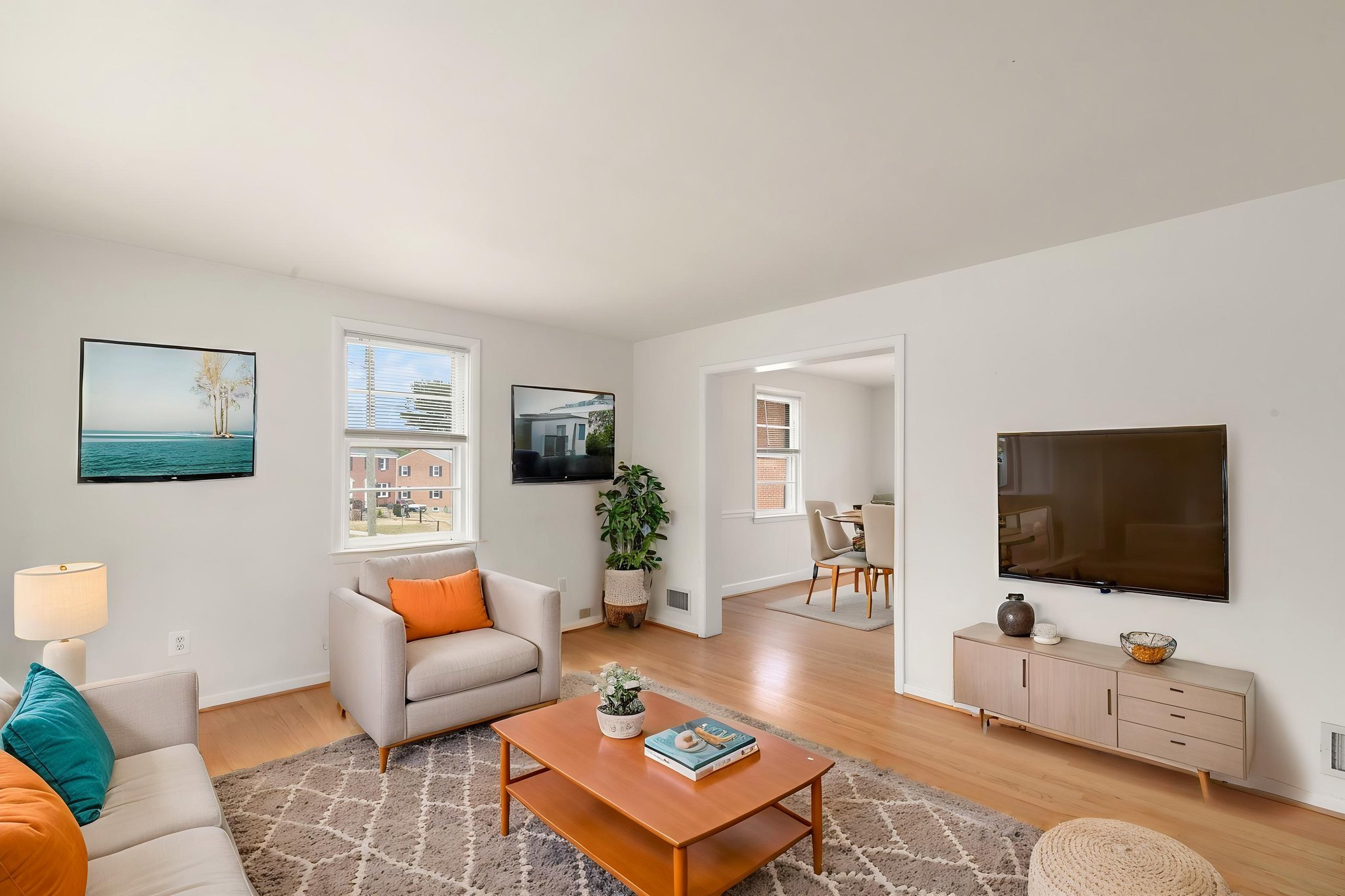 _MG_0131 virtually staged.jpeg