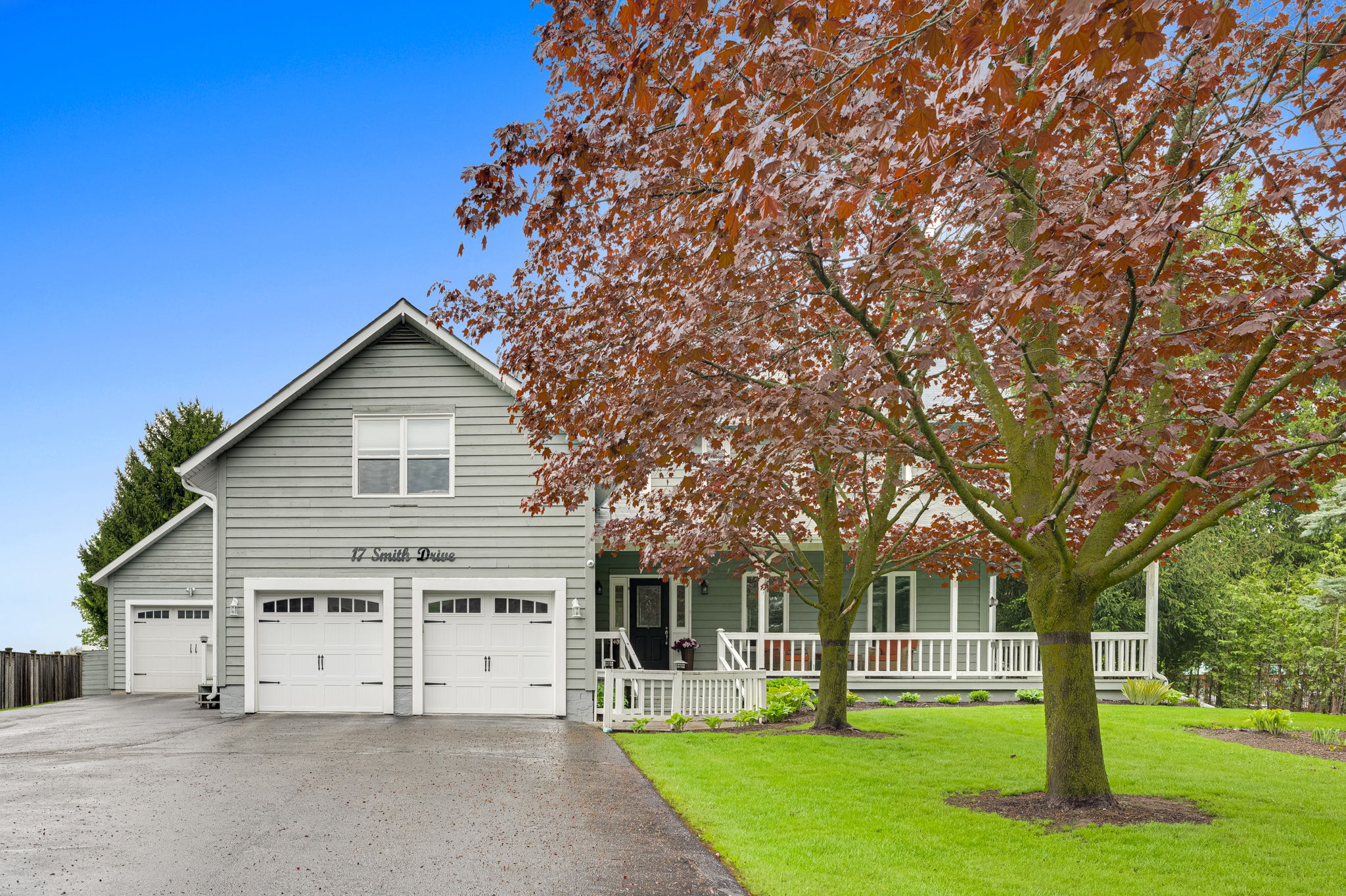 17 Smith Dr Sandford, ON L0C 1E0