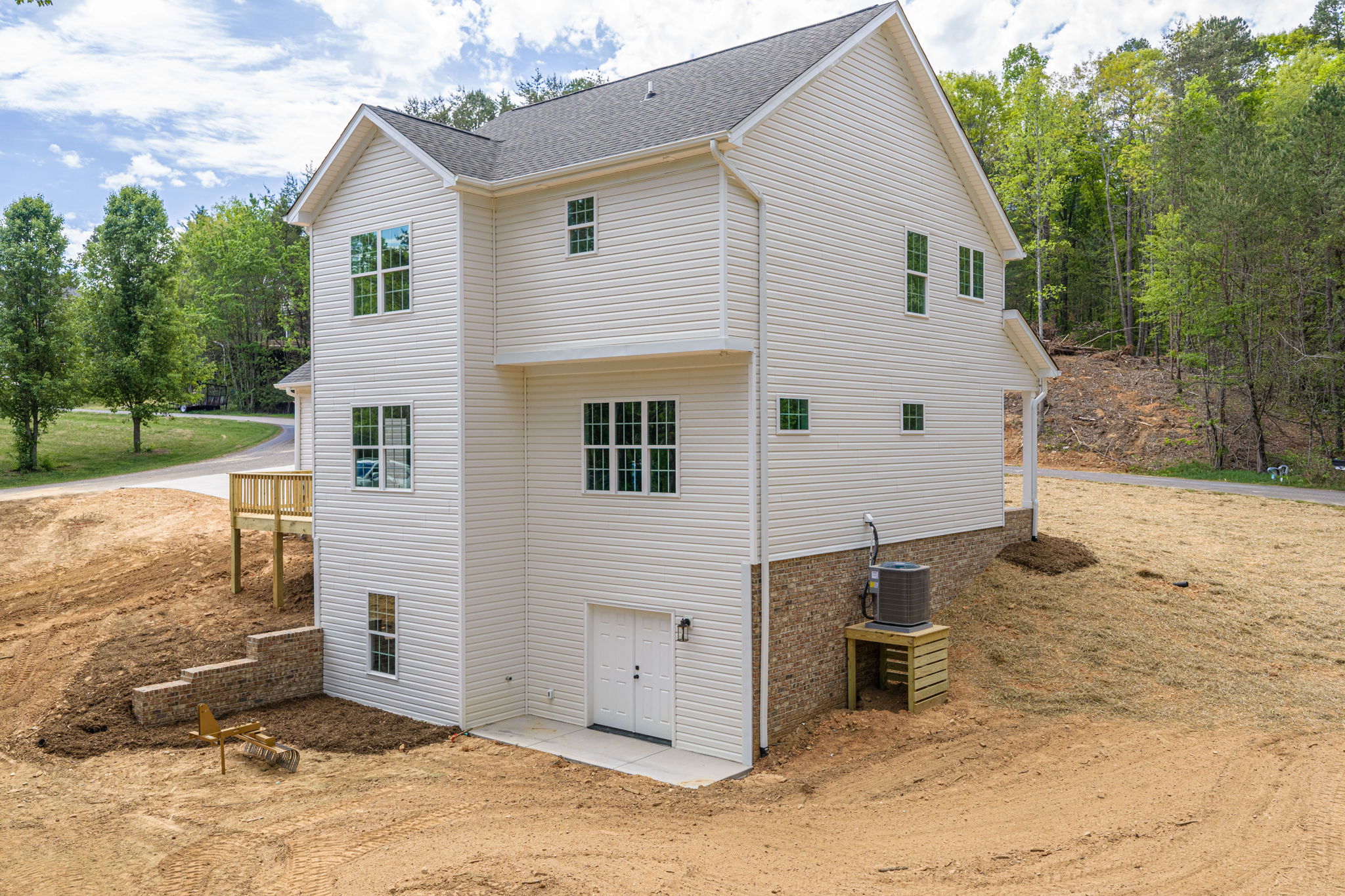 17 Tennyson Dr, Taylorsville, NC 28681, USA Photo 14