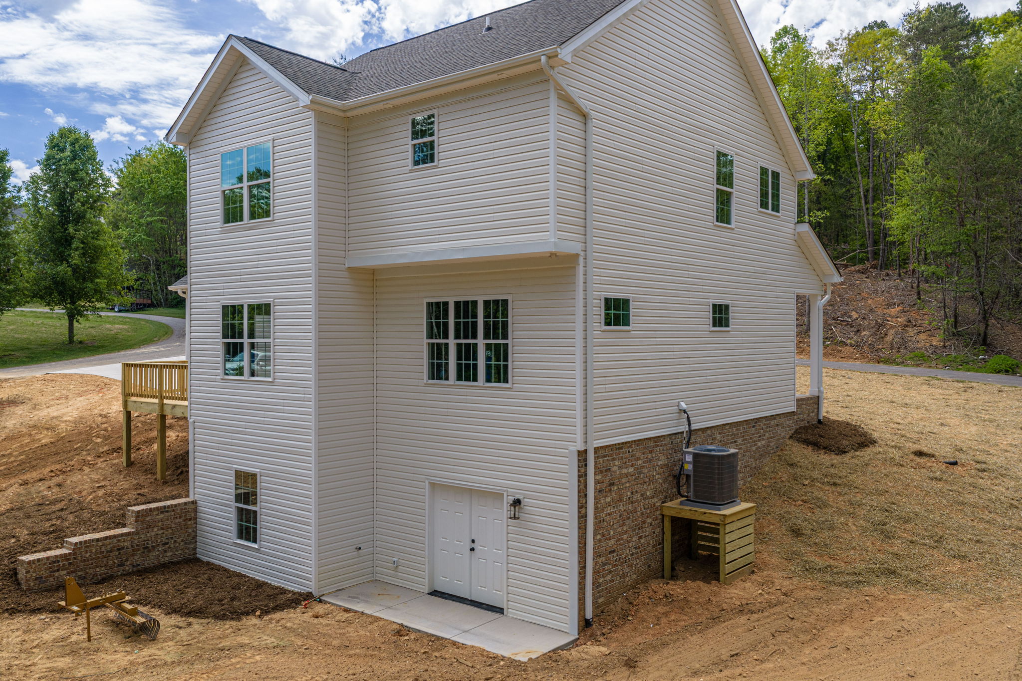 17 Tennyson Dr, Taylorsville, NC 28681, USA Photo 15