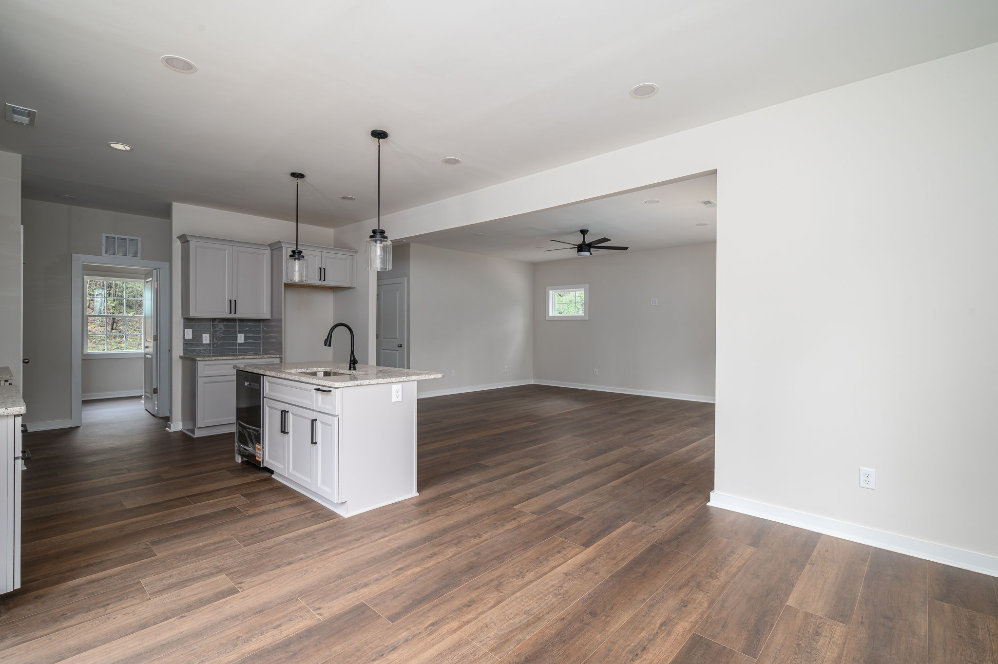 17 Tennyson Dr, Taylorsville, NC 28681, USA Photo 30