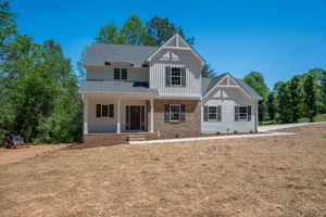 17 Tennyson Dr, Taylorsville, NC 28681, USA Photo 3