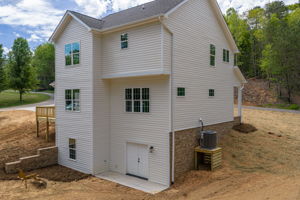 17 Tennyson Dr, Taylorsville, NC 28681, USA Photo 14