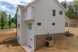 17 Tennyson Dr, Taylorsville, NC 28681, USA Photo 16