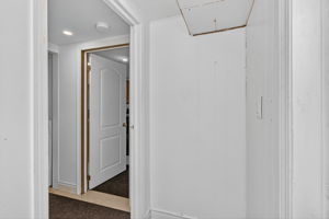  Photo 37