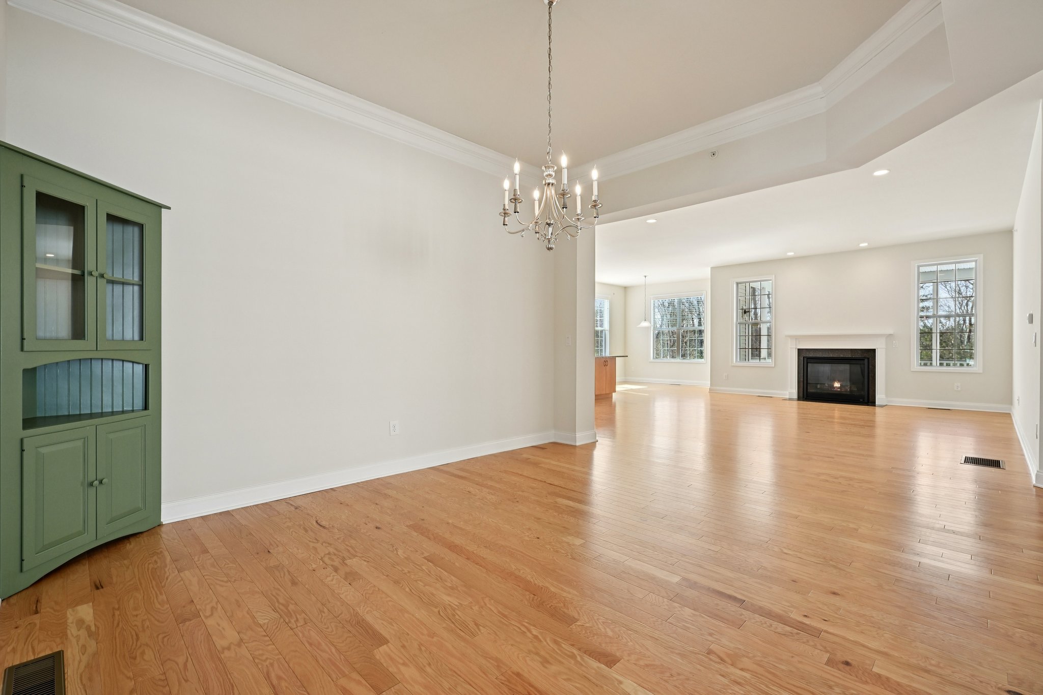 W View Ln-L0303-012.jpg