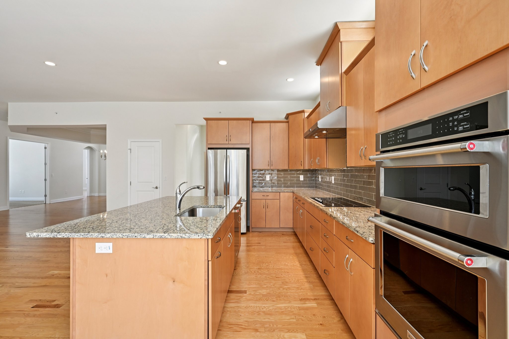 W View Ln-L0303-015.jpg