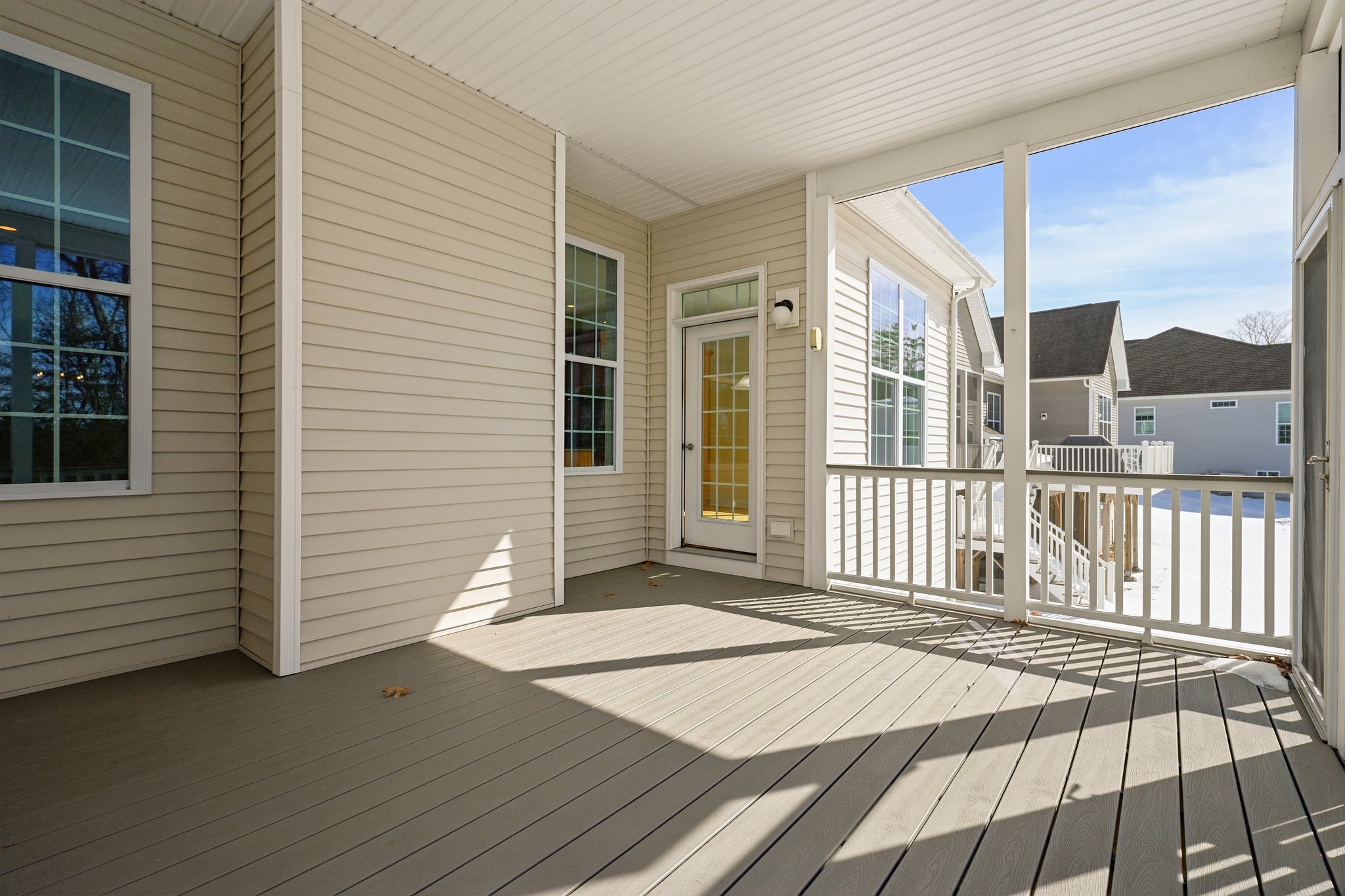 W View Ln-L0303-020.jpg