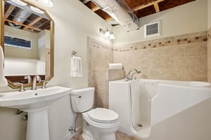 W View Ln-L0303-040.jpg