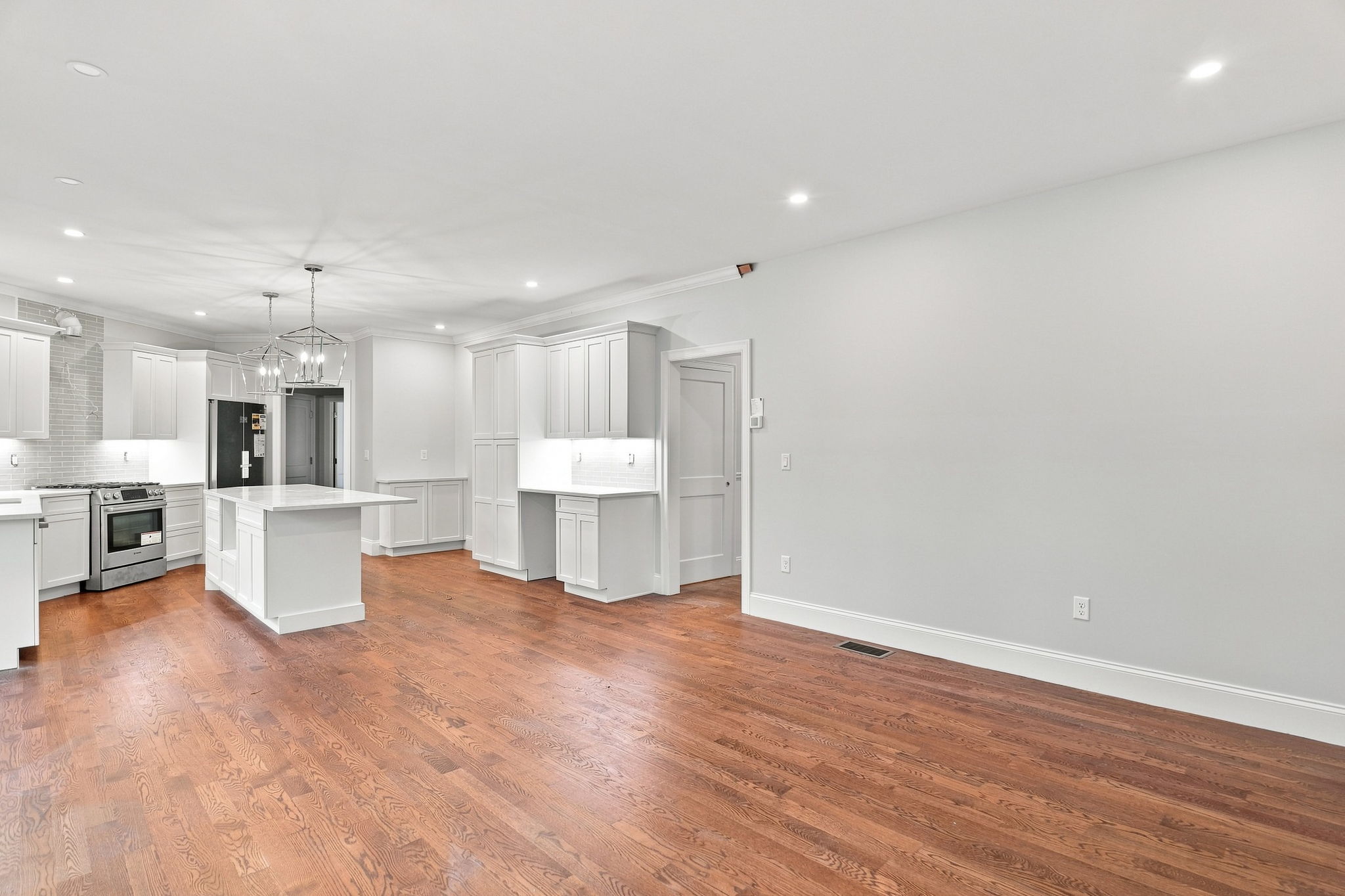 17 Winter Rd, Woburn, MA 01801, USA Photo 14