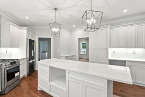 17 Winter Rd, Woburn, MA 01801, USA Photo 10