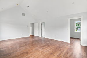 17 Winter Rd, Woburn, MA 01801, USA Photo 20