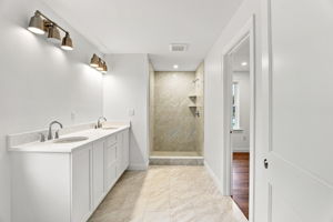 17 Winter Rd, Woburn, MA 01801, USA Photo 29