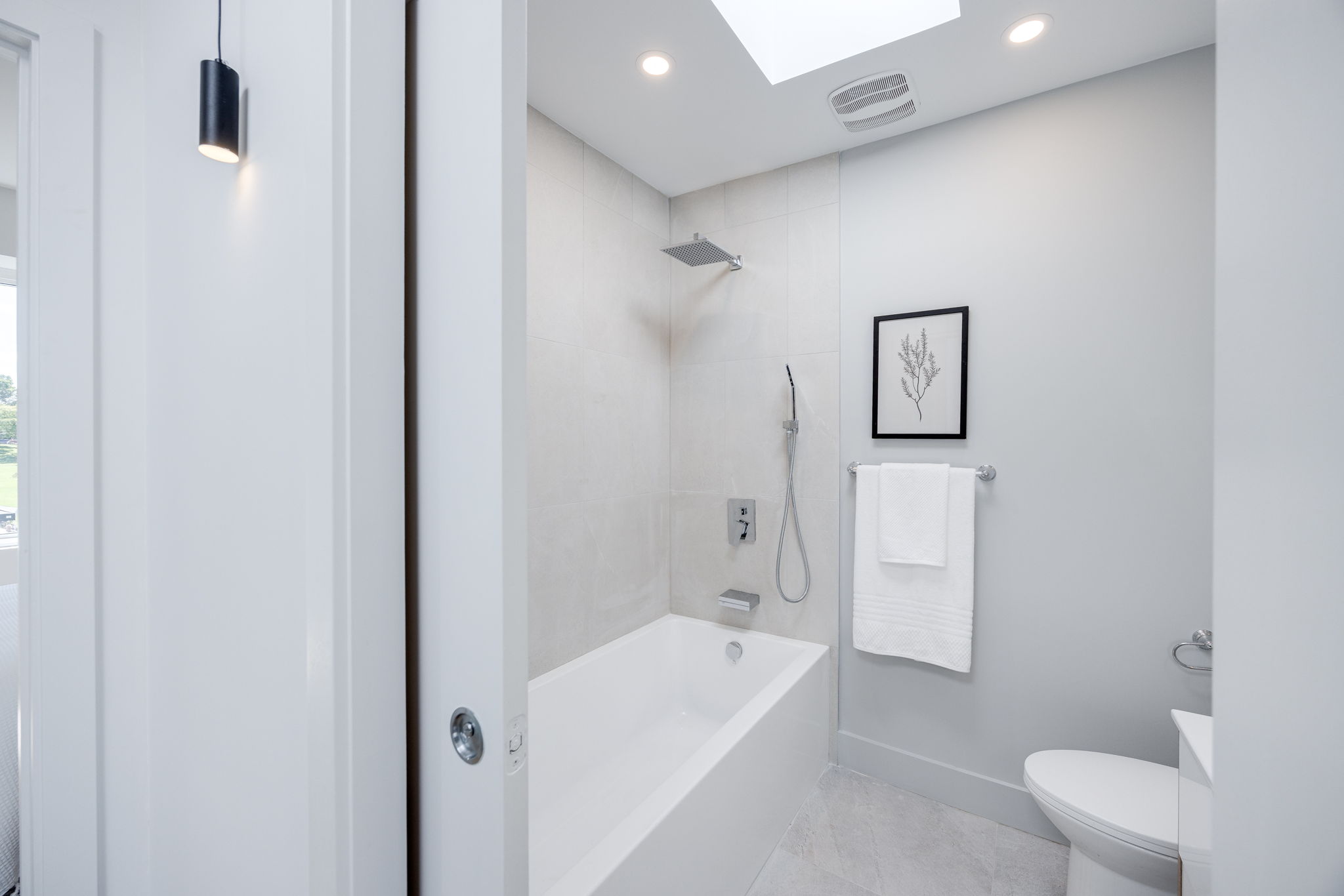 Toronto property showcase — delivered property photograph 29