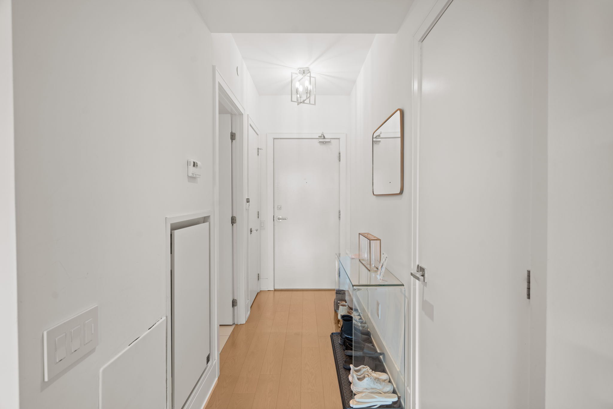 170 Avenue Rd Unit 401 Toronto, ON M5R 0A4