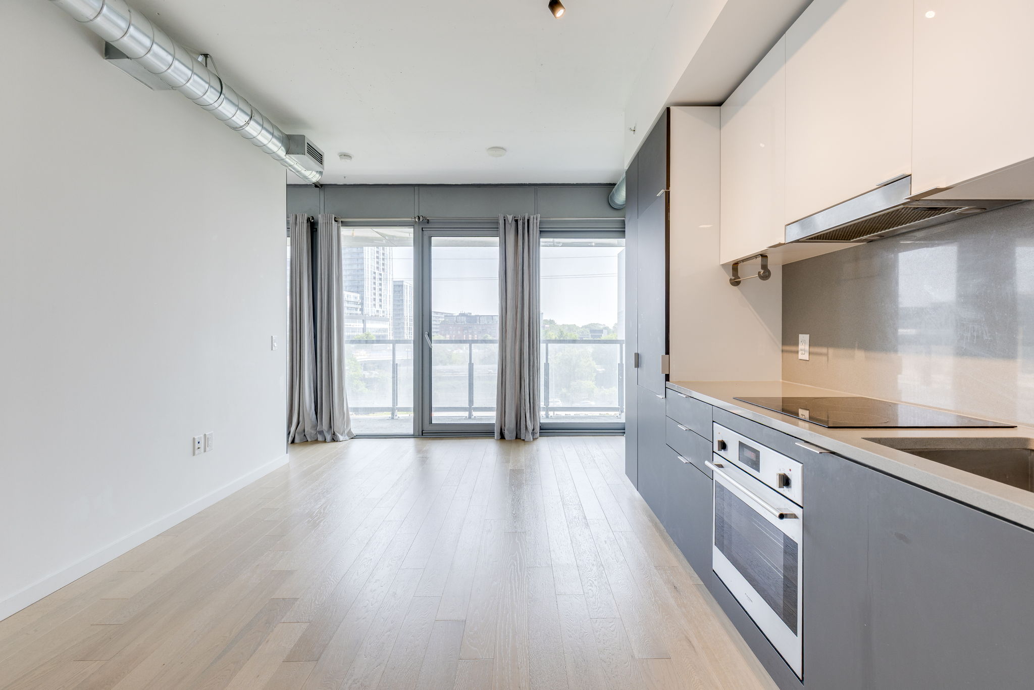 Toronto property showcase — delivered property photograph 5