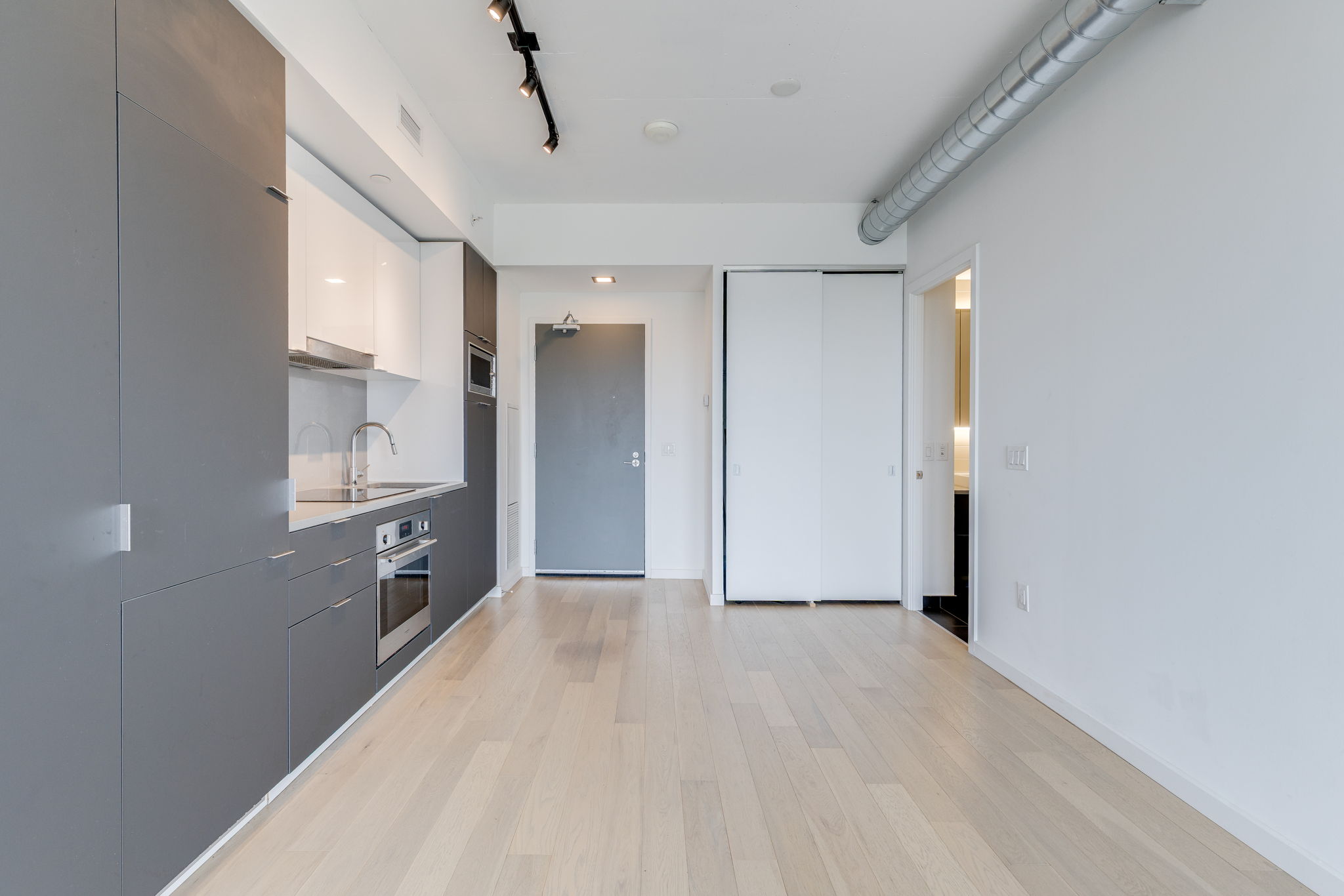 Toronto property showcase — delivered property photograph 9