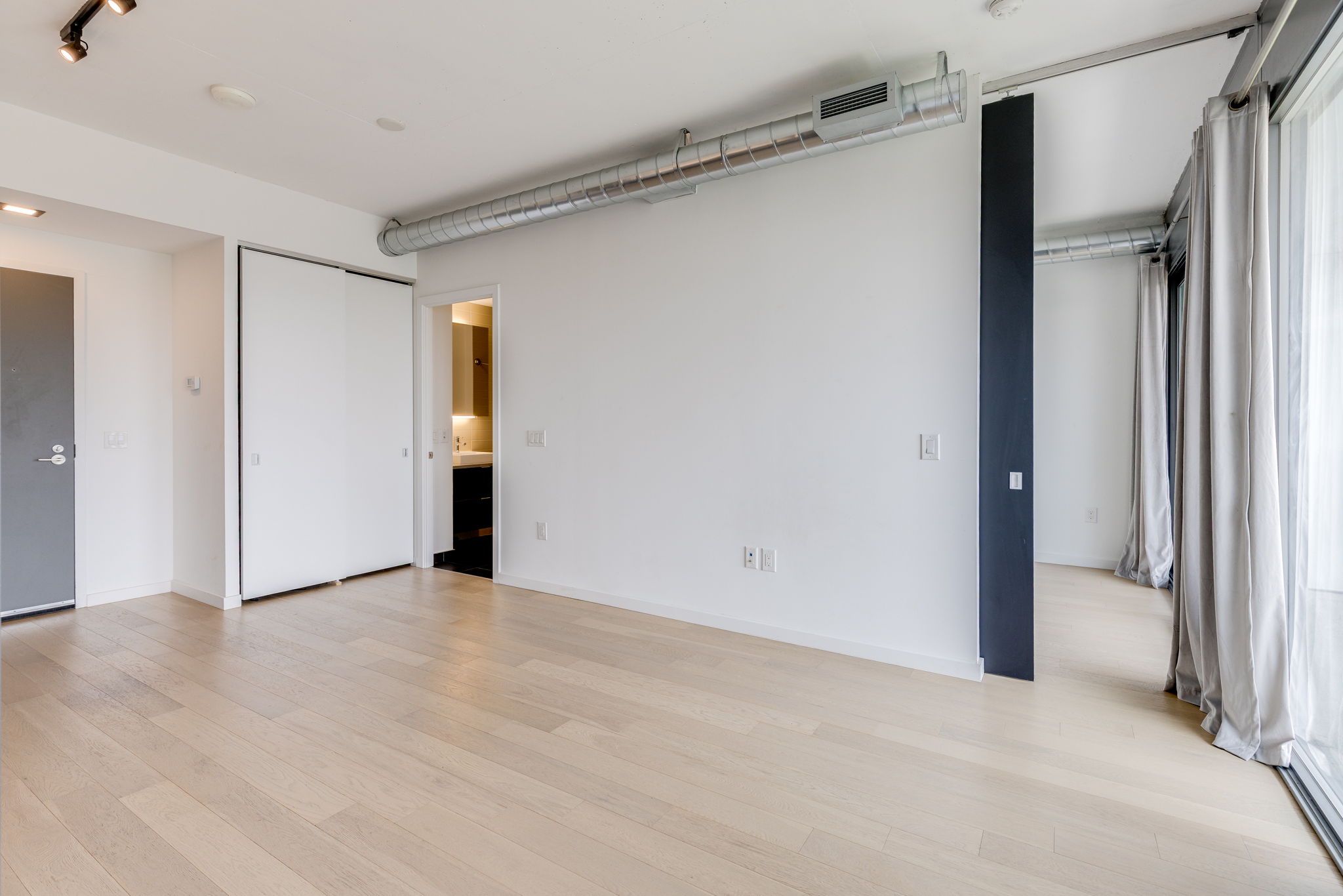 Toronto property showcase — delivered property photograph 10
