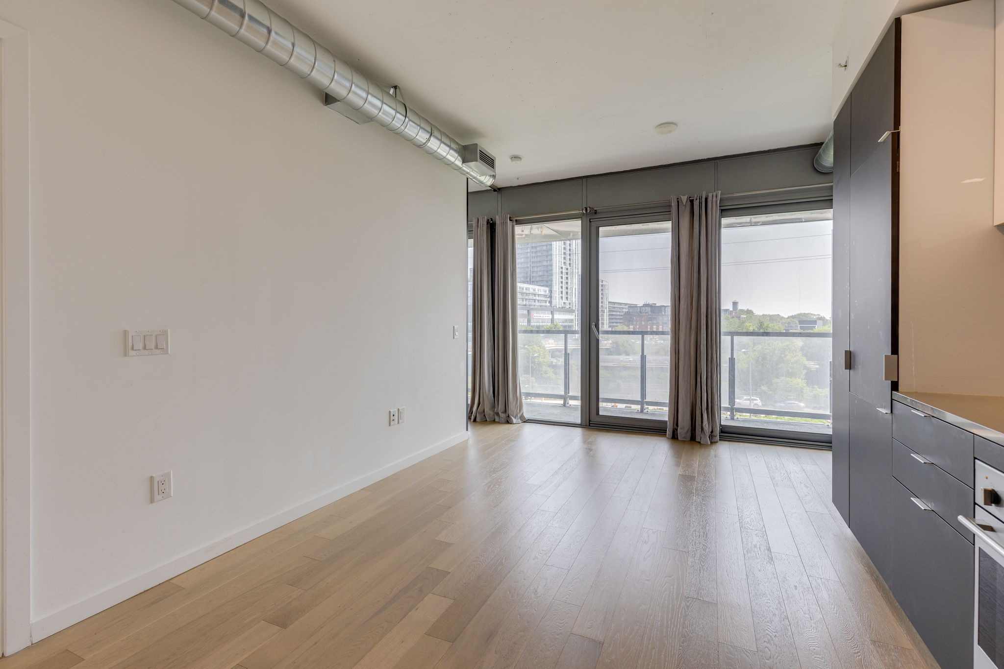 Toronto property showcase — delivered property photograph 11