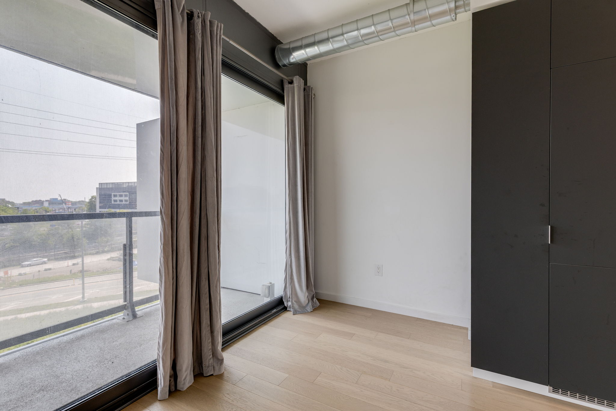 Toronto property showcase — delivered property photograph 12