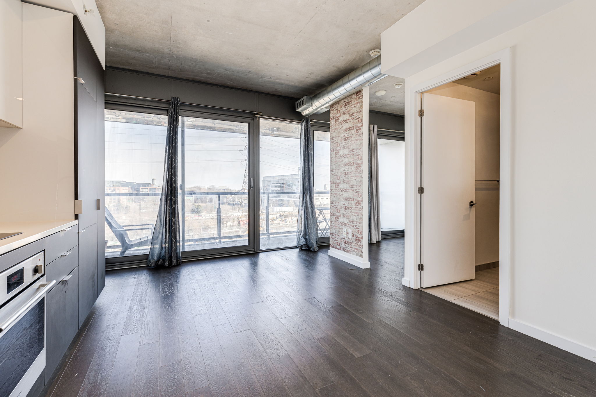 Toronto property showcase — delivered property photograph 5