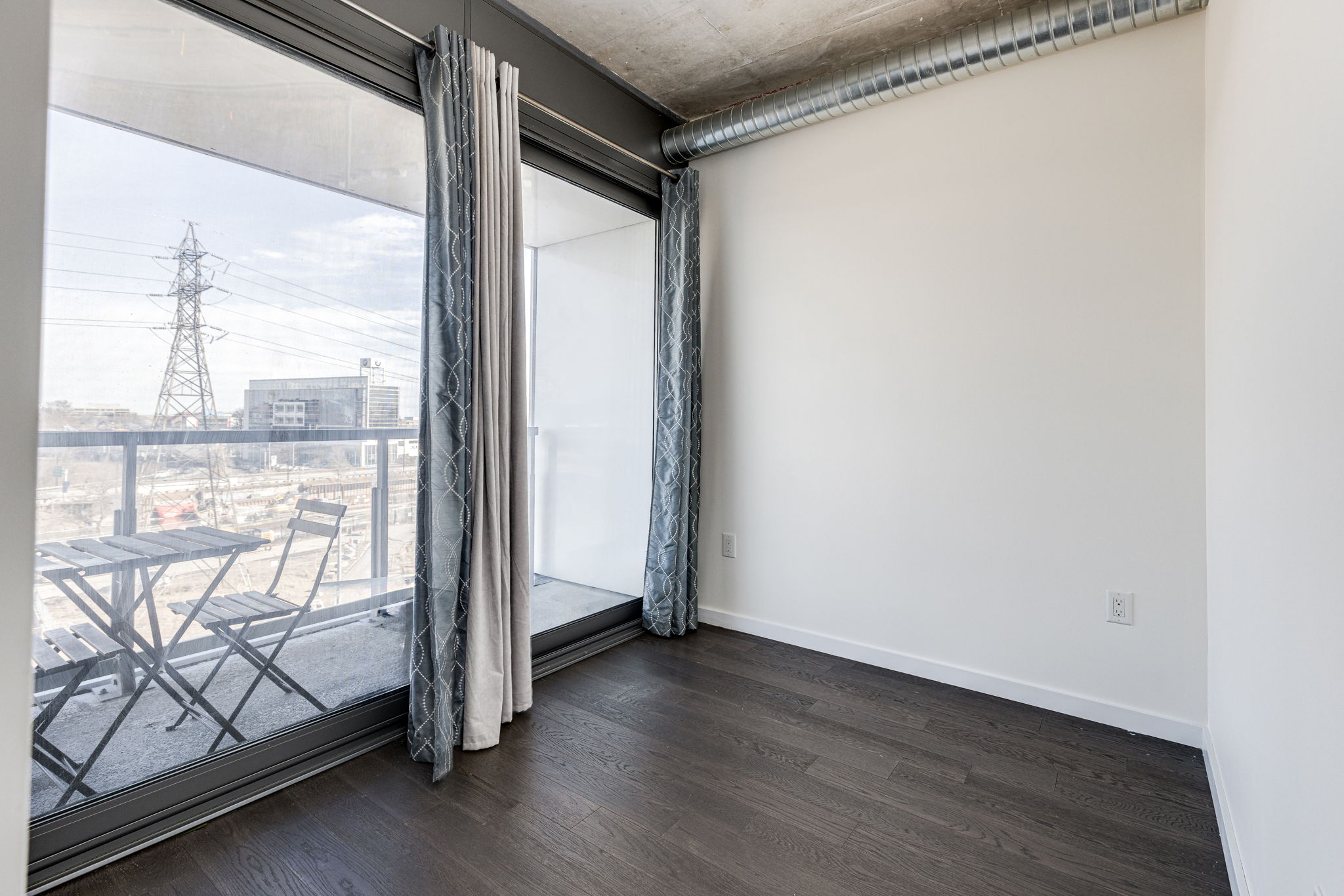 Toronto property showcase — delivered property photograph 12