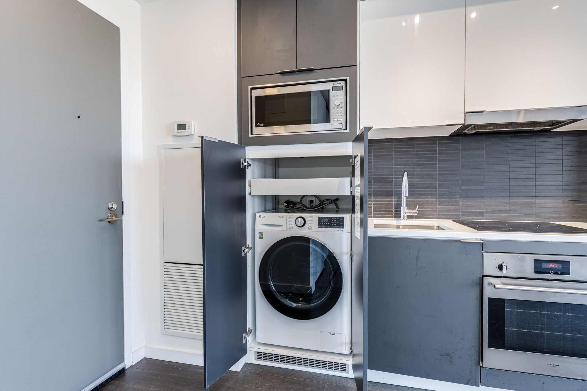 Toronto property showcase — delivered property photograph 15