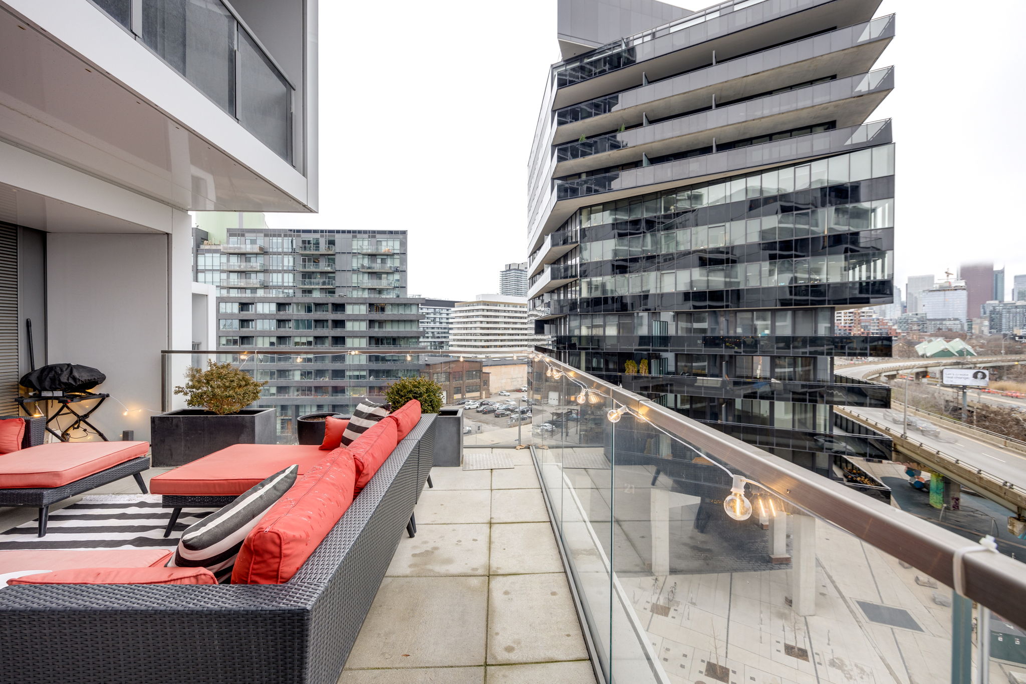Toronto property showcase — delivered property photograph 23