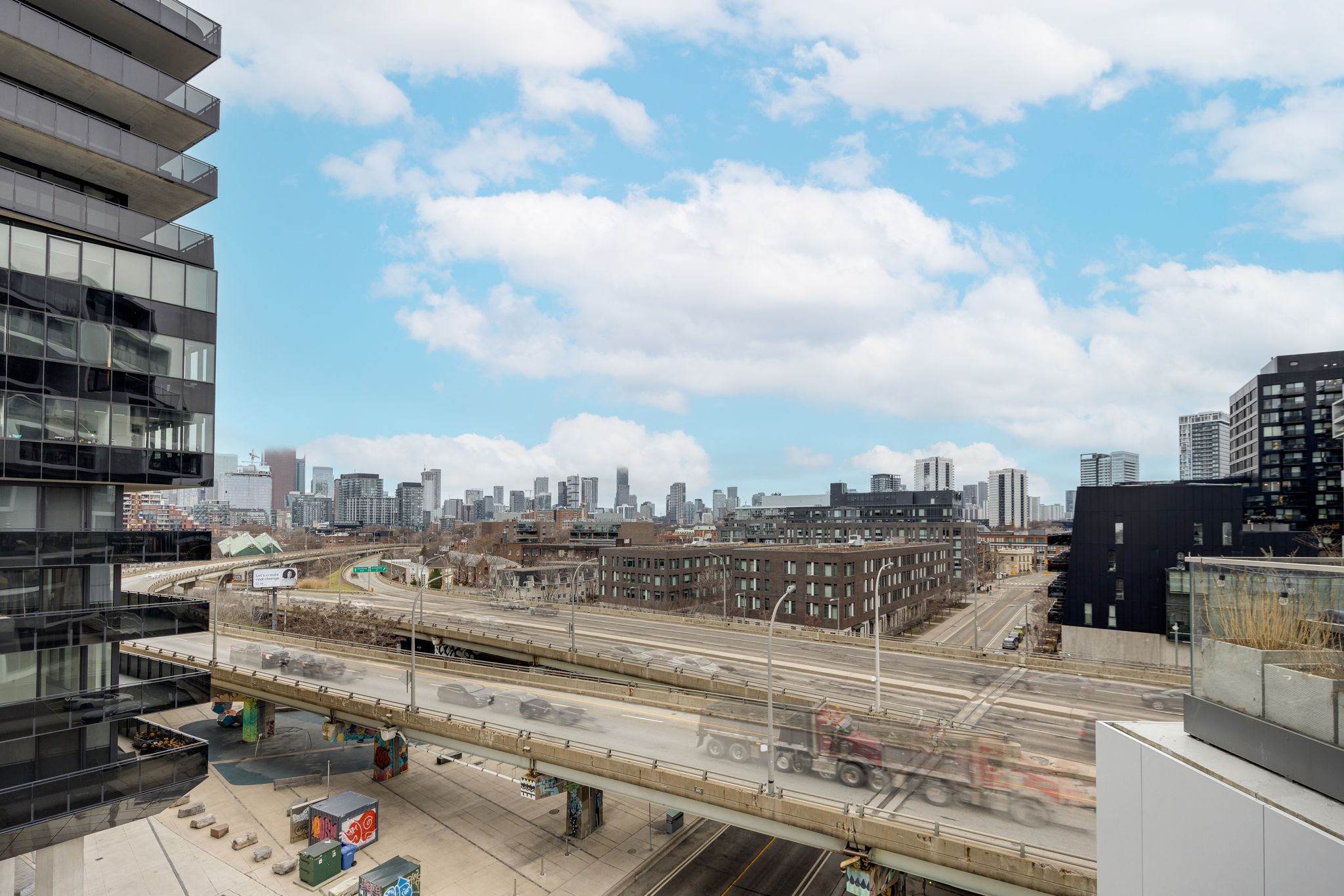 Toronto property showcase — delivered property photograph 25