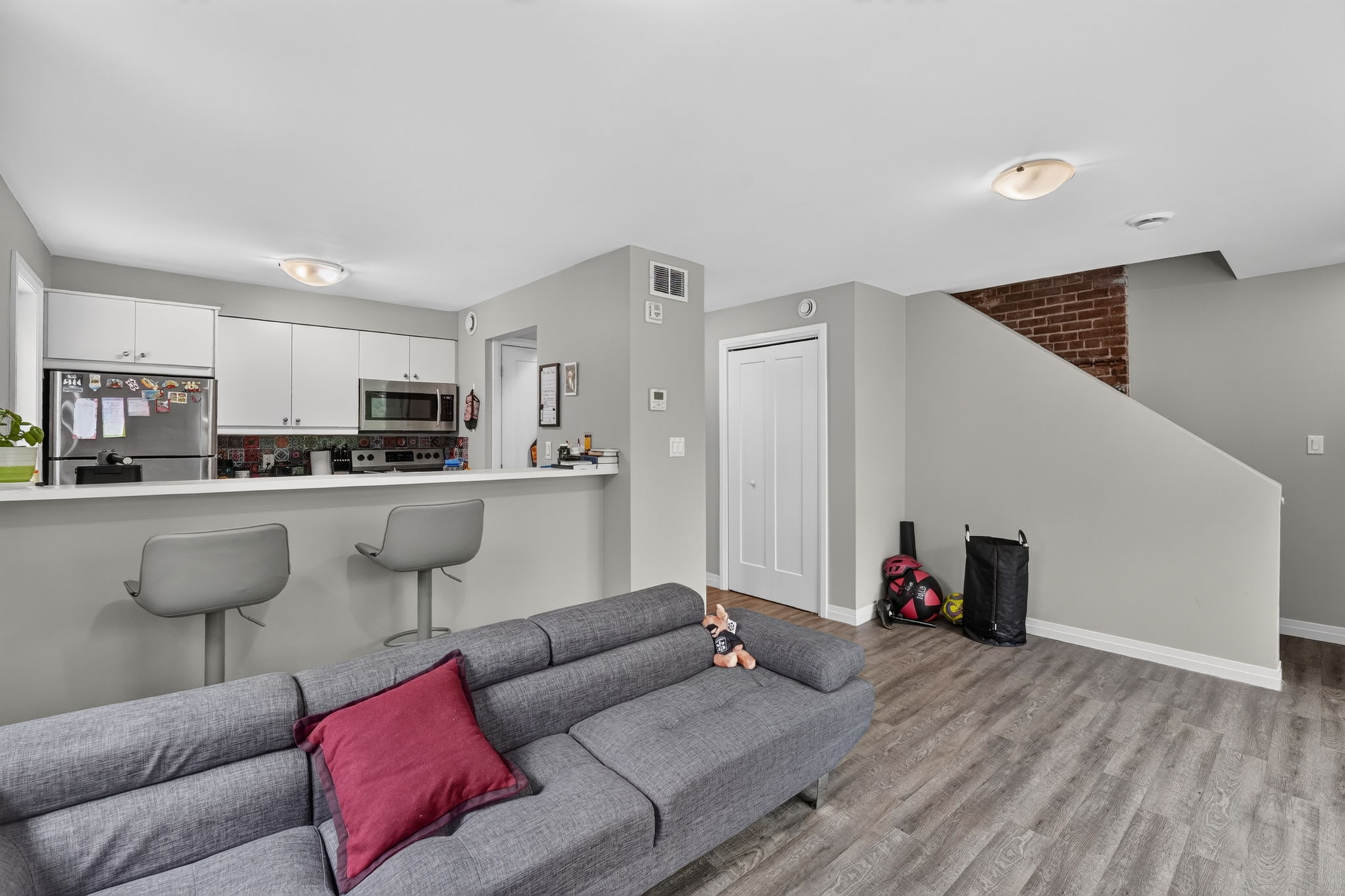 Unit 201 - 1st Storey