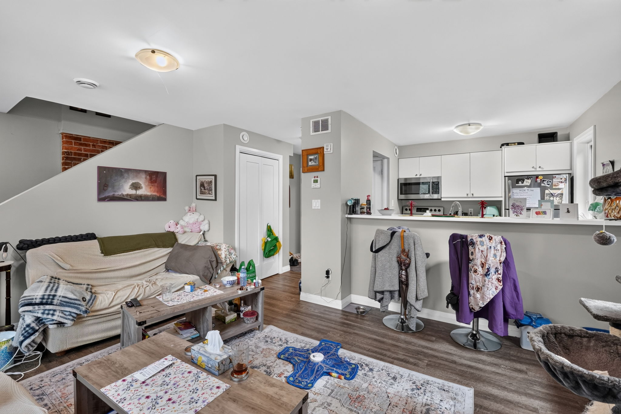 Unit 202 - 1st Storey