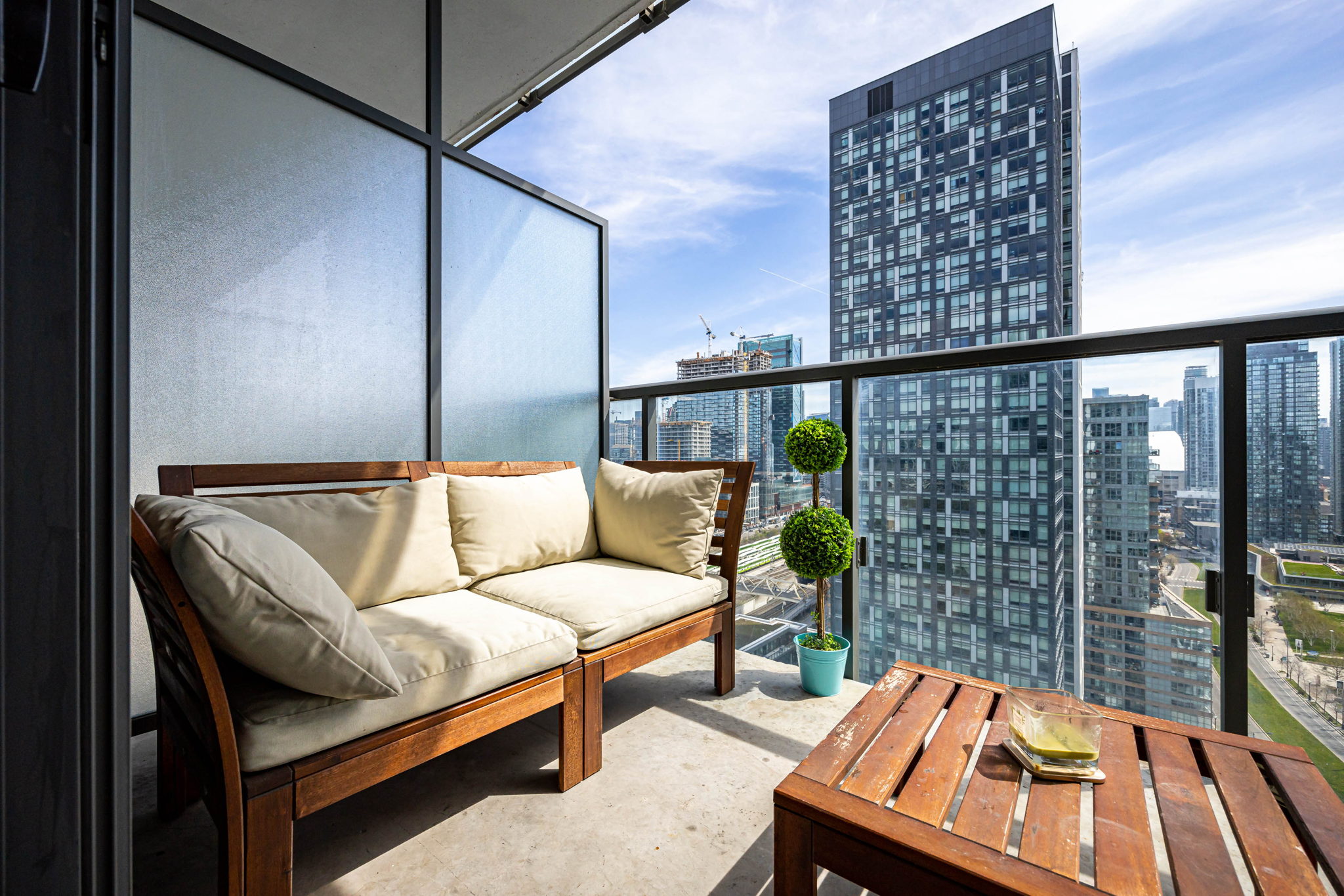 Toronto property showcase — delivered property photograph 26
