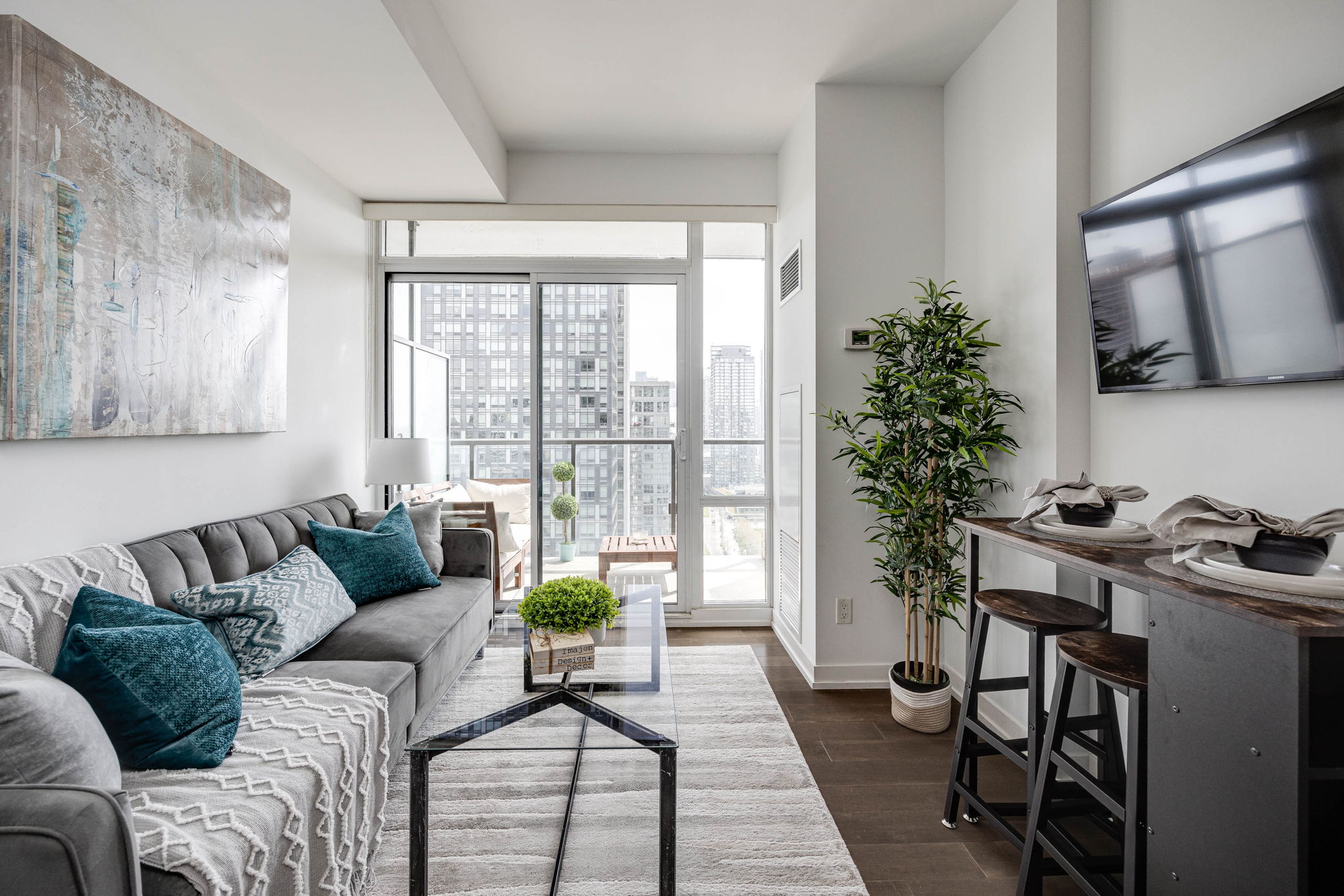 Toronto property showcase — delivered property photograph 9