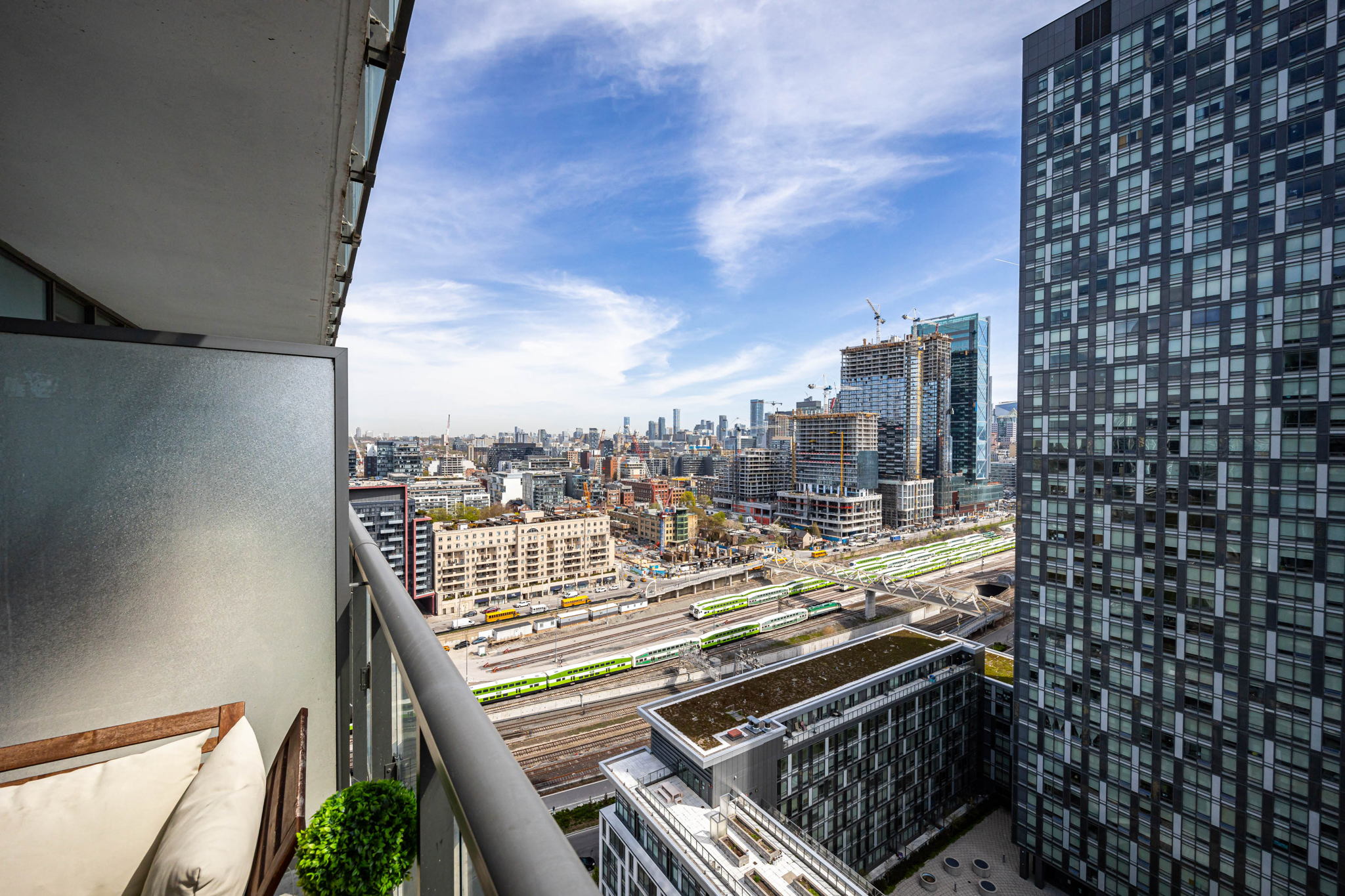 Toronto property showcase — delivered property photograph 24