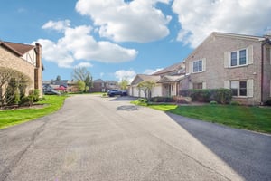 Grove Ave B-S2404-004.jpg
