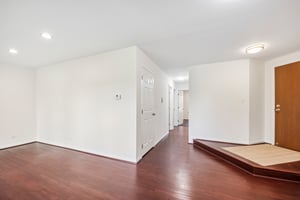 Grove Ave B-S2404-005.jpg