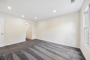 Grove Ave B-S2404-023.jpg