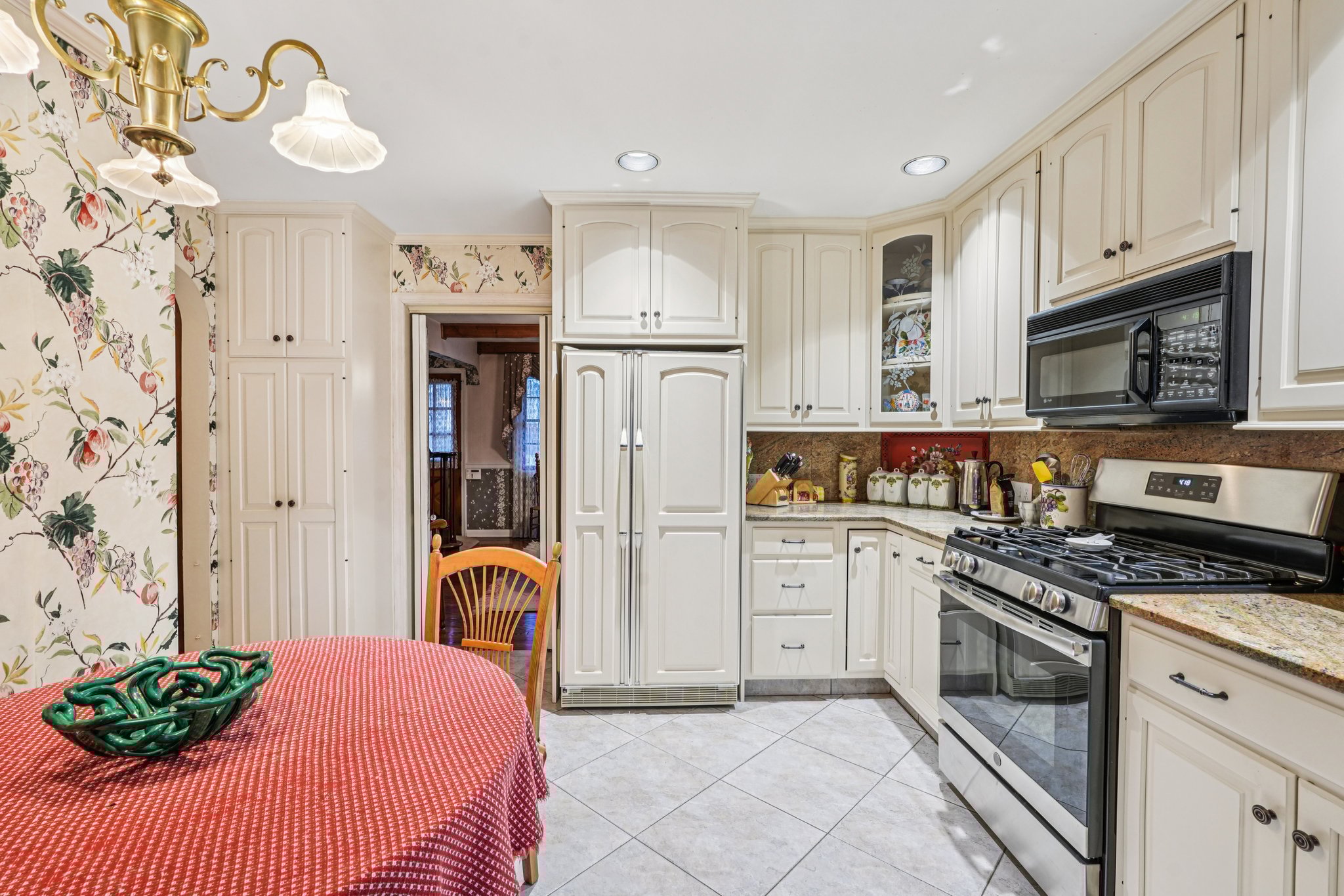 Hickory Ave-S0912-018.jpg