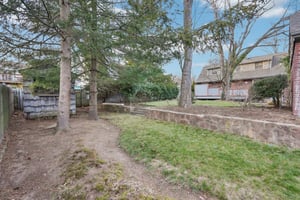 Hickory Ave-S0912-055.jpg