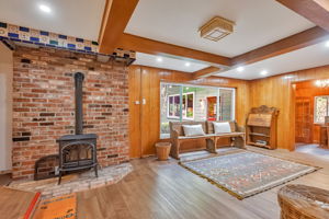 06_170 Madrone Ave