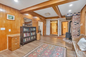 08_170 Madrone Ave