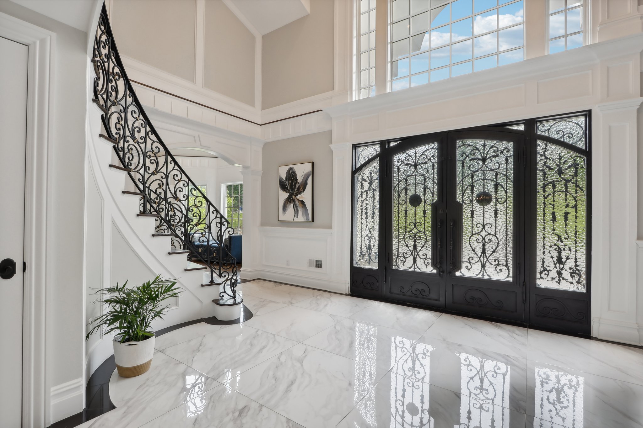 N Farview Ave-008.jpg