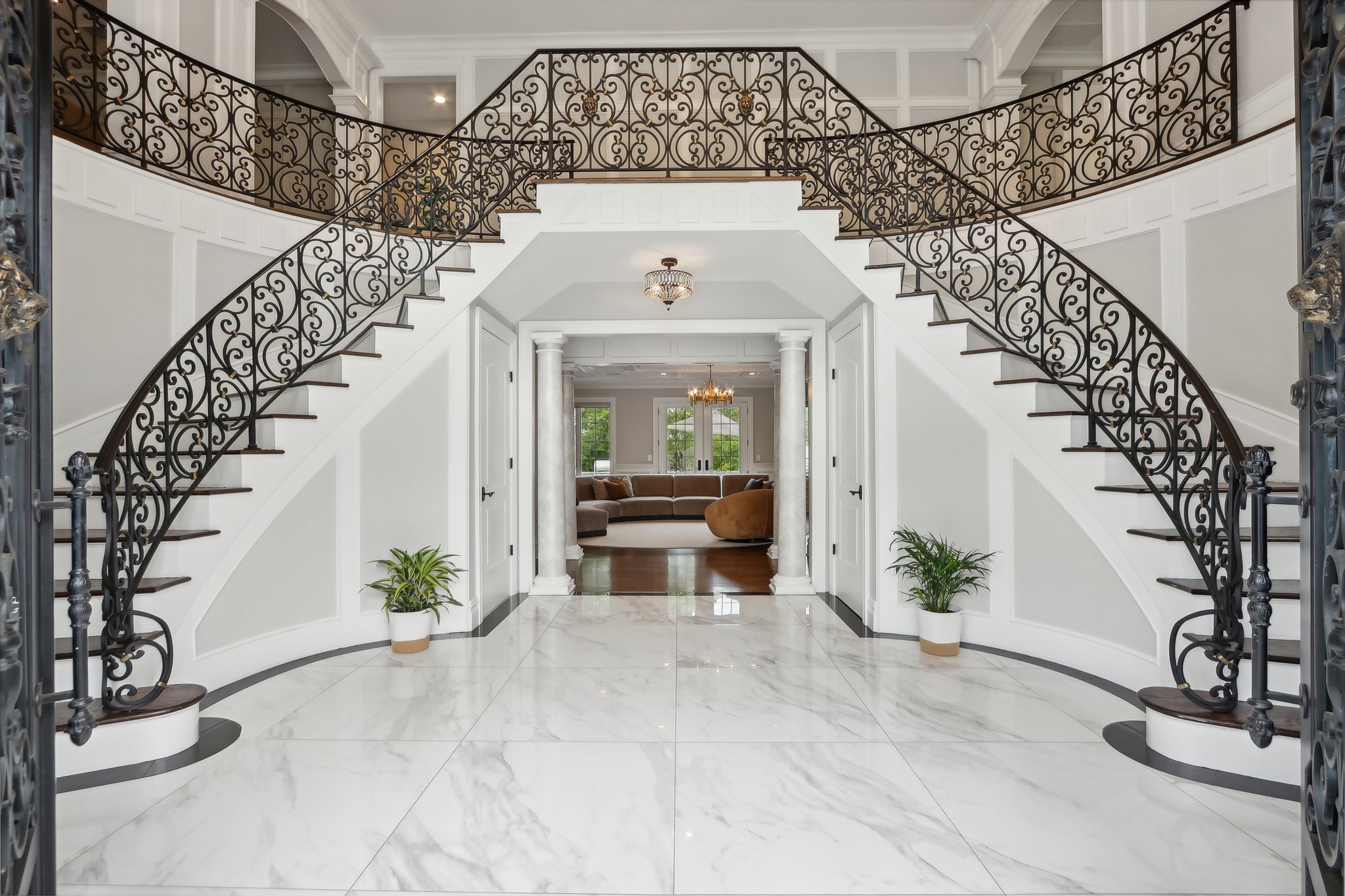 N Farview Ave-009.jpg