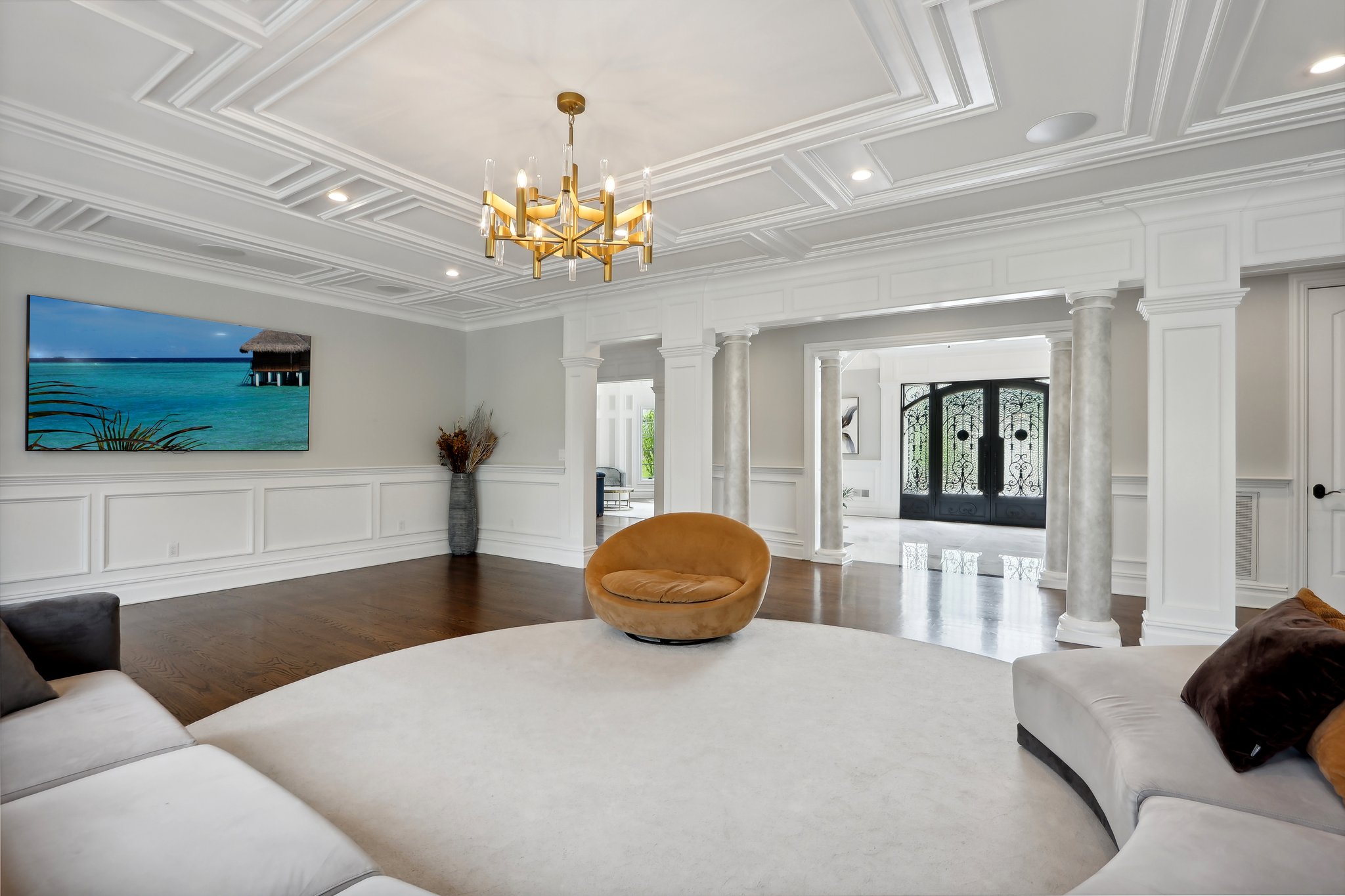 N Farview Ave-017.jpg