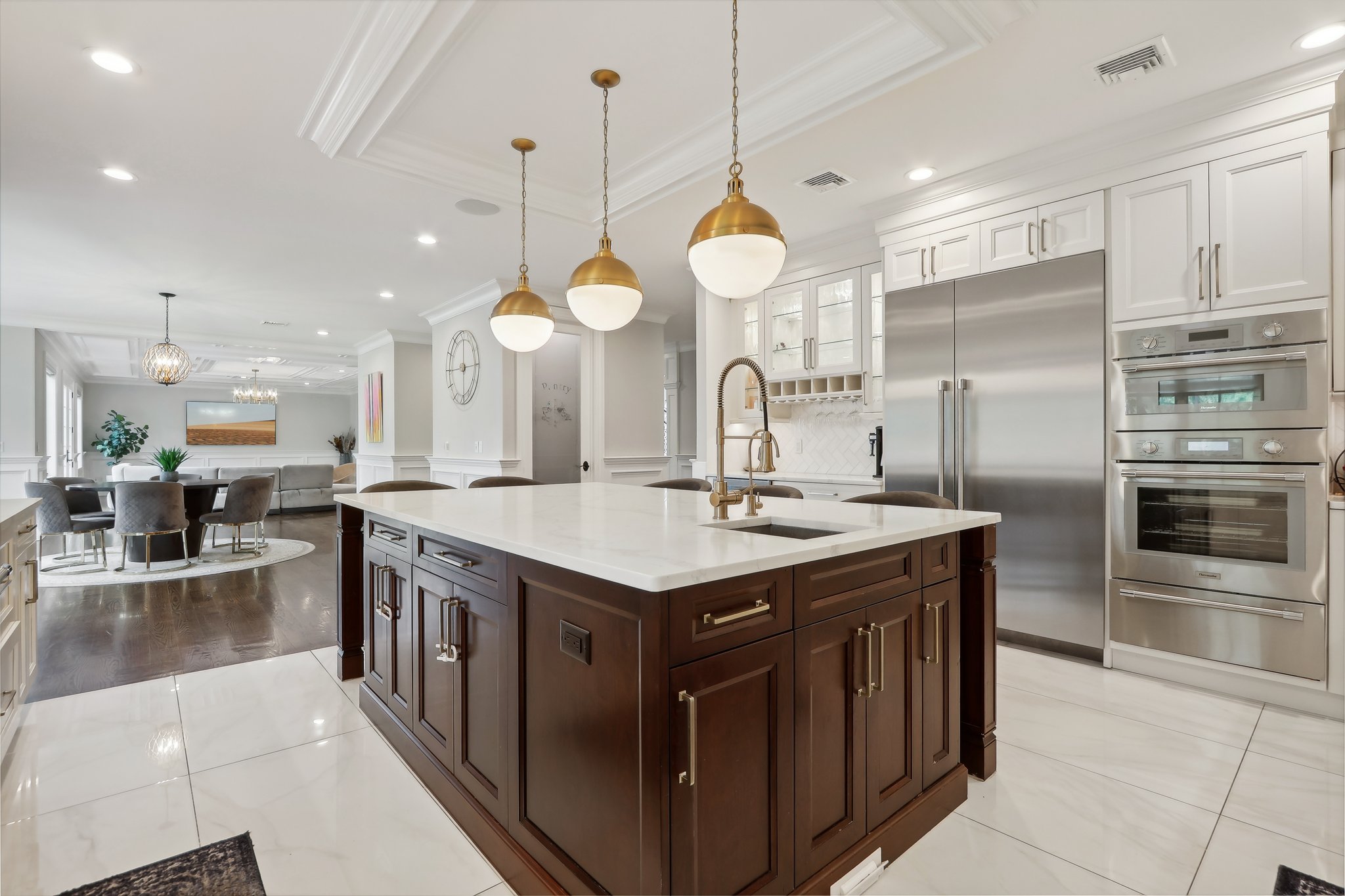 N Farview Ave-028.jpg