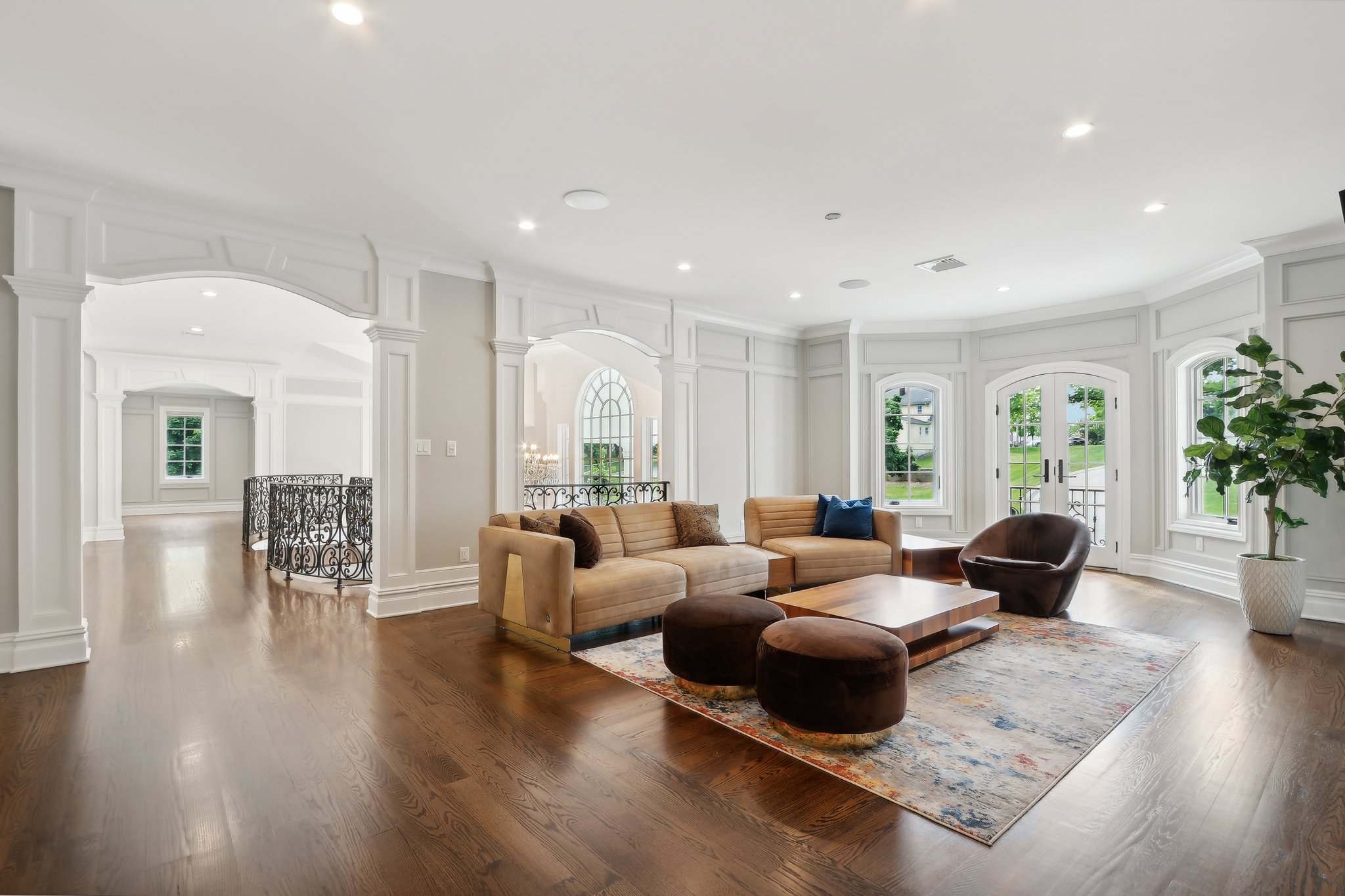 N Farview Ave-034.jpg